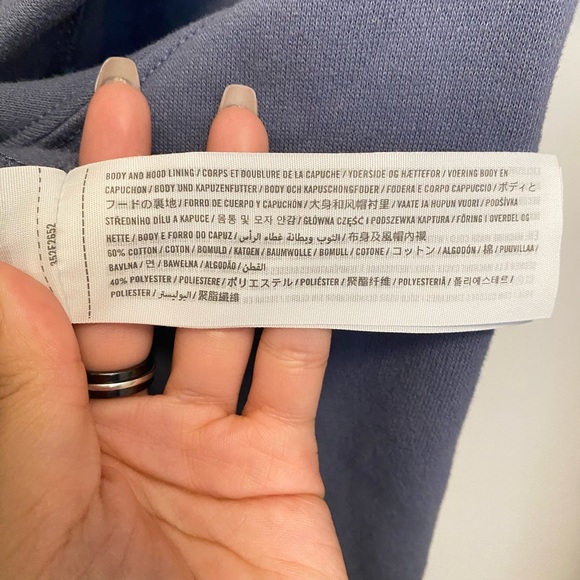 NWT Hollister Cropped Zipup Hoddie - Picture 5 of 5